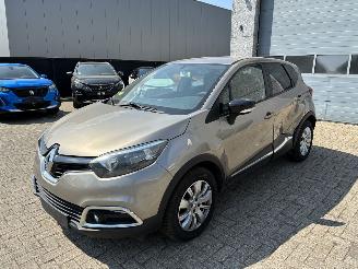 Schadeauto Renault Captur RENAULT CAPTUR 1.5D 2016 2016/1