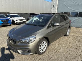 damaged passenger cars BMW 2-serie BMW 216D 2015 2015/6