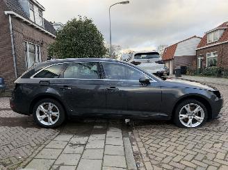 Audi A4 Avant 1.4 TFSI Automaat ( DIEFSTAL SCHADE ) picture 10