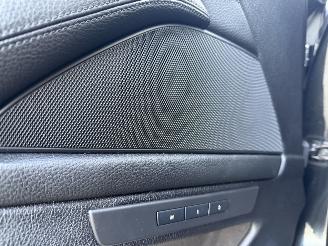 BMW 5-serie 550i M picture 14