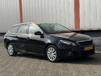 Schadeauto Peugeot 308 1.6 BlueHDI AUTOMAAT 2017/1