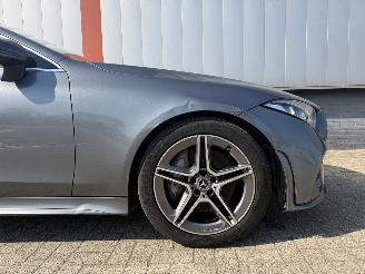 Mercedes CLS 300d Coupe AMG picture 3