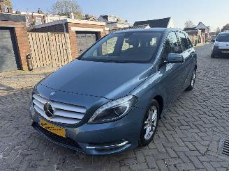 Unfallwagen Mercedes B-klasse 180 CDI NAP! 2013/1
