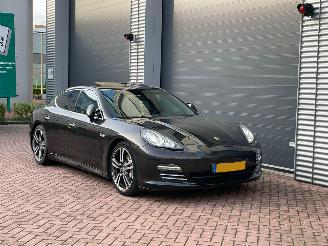 Vaurioauto  passenger cars Porsche Panamera 4.8 4S 2011/1