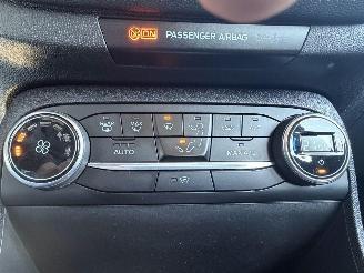 Ford Fiesta 1.0 EcoBoost Titanium picture 22