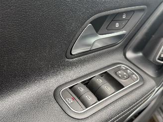 Mercedes Cla-klasse 180d Shooting brake AUTOMAAT picture 11