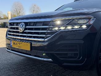 Volkswagen Touareg 3.0 TDI R Line BLACK picture 9