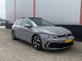 skadebil auto Volkswagen Golf 1.5 eTSI R Line PANO 2020/1
