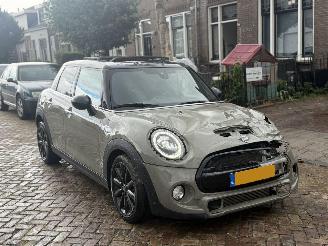 Damaged car Mini Cooper S 2.0 Cooper S Chili HARMON PANO NAP! 2018/1