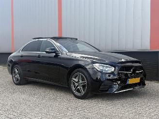krockskadad bil auto Mercedes E-klasse E300de 4 Matic AMG PANO SFEER 2020/1