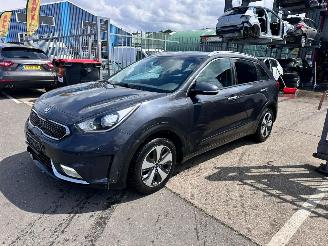 Schadeauto Kia Niro 1.6 HYBRIDE / AUTOMAAT 2017/7