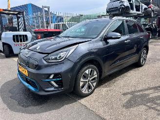 Unfallwagen Kia e-Niro EXECUTIVE 64 KWH 2020/3