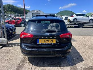 Ford Focus 1.0 EcoBoost Hybride / PANO / TITANIUM picture 6