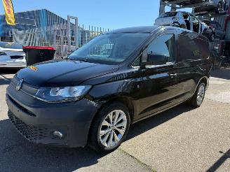 uszkodzony samochody osobowe Volkswagen Caddy 2.0 TDI / DSG / 90KW 2021/11