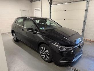 uszkodzony samochody osobowe Volkswagen Golf  2022/7