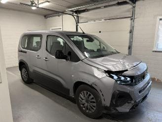 Schadeauto Peugeot Rifter  2024/8