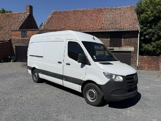 uszkodzony samochody osobowe Mercedes Sprinter  2025/2