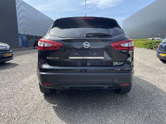 skadebil auto Nissan Qashqai 1.6 d 96kw Aut. 2015/10
