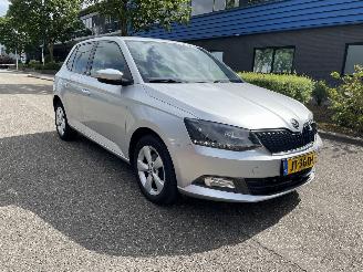 Coche accidentado Skoda Fabia 1.2 tsi 66kw 2016/6