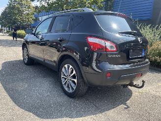 Vaurioauto  passenger cars Nissan Qashqai 2.0 dci Aut. Awd 2010/6