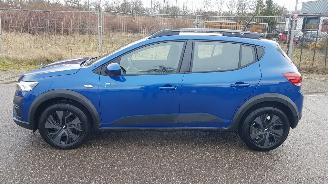 krockskadad bil auto Dacia Sandero STEPWAY  AUTOMAAT 2025/4