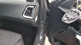 Kia Ceed 1.6GDi PHEV 77KW picture 15