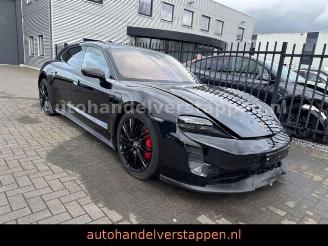 Voiture accidenté Porsche Taycan Sport Turismo GTS Bose Panorama glass 2023/6