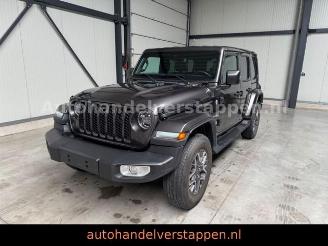 Jeep Wrangler Unlimited Plug-In Hybrid Sahara picture 1