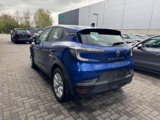 damaged passenger cars Renault Captur II Evolution 2025/6