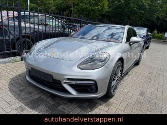 skadebil auto Porsche Panamera Turbo S E-Hybrid GT SIlver MEGA VOLL 2017/12