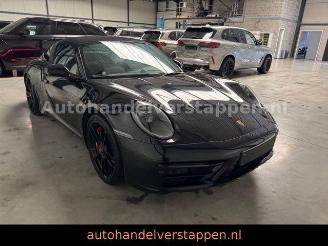 krockskadad bil auto Porsche 911 TARGA 4 GTS -992- 353KW 2023/5
