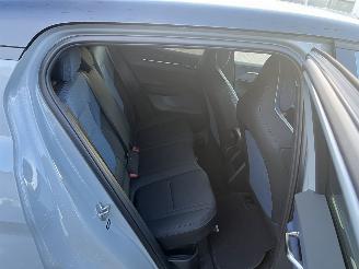 Volvo EX30 Single Motor Extended Range Plus 69 kWh picture 12