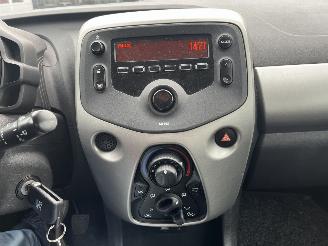 Peugeot 108 1.0 e-VTi Active picture 18