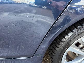 BMW 5-serie 528i x-drive luxury picture 25