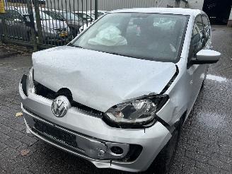 skadebil auto Volkswagen Up! 1.0 2015/8
