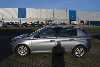 Peugeot 308 Peugeot 308 1,2 Puretech Active Navi Pdc Klima Euro 6 picture 2
