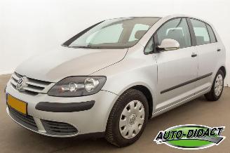 skadebil auto Volkswagen Golf plus 1.6 FSI Automaat Airco Comfortline Business 2005/6