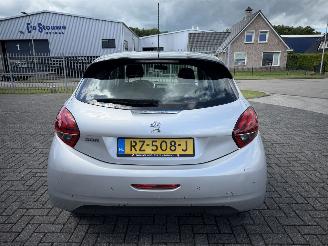 Peugeot 208 1.2 60kw Euro6 - Airco - Navi picture 7