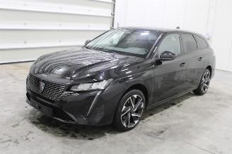 Vaurioauto  passenger cars Peugeot 308  2023/1
