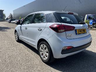 damaged passenger cars Hyundai I-20 1.2 euro6 5drs 2018/12